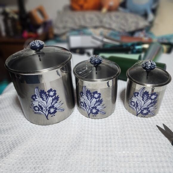 TRAMONTINA EUC STAINLESS 18/10 3 PIECE LEAF CANISTER SET WITH MATCHING KNOB LIDS - Picture 1 of 12
